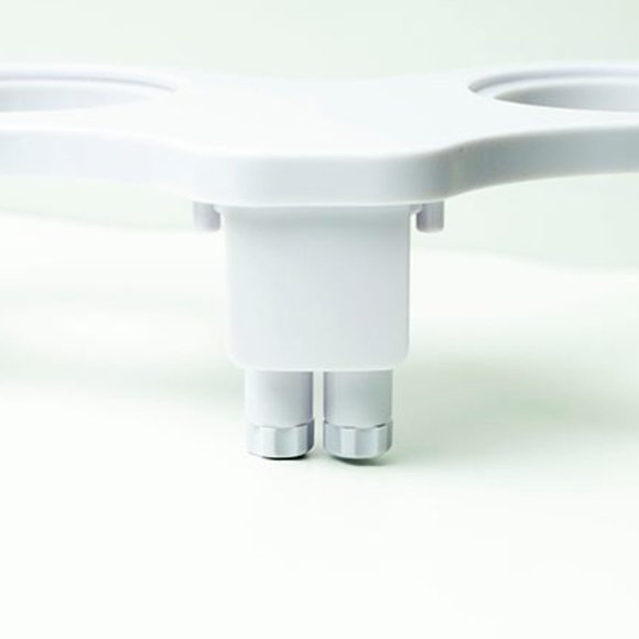 NEW!! Hot / Cold Non-Electric Bidet toilet seat - Picture 4 of 5